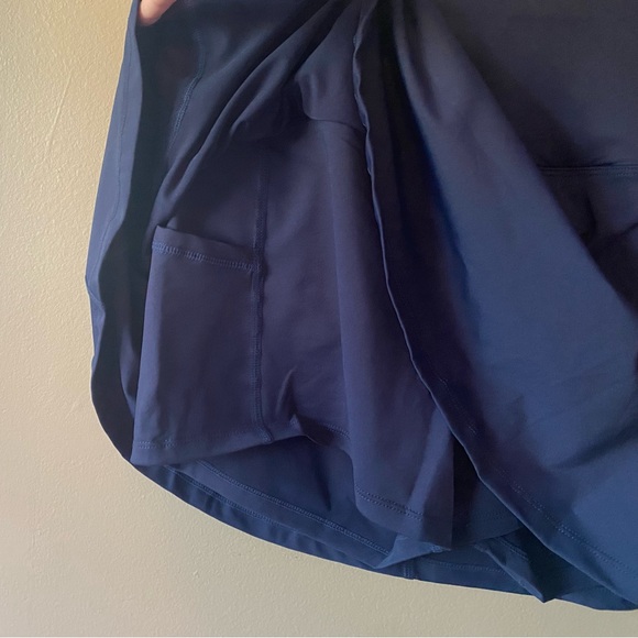 Cute High Waisted Pleated Tennis Golf Skort / Skirt w Built-in Shorts, XL/12 - Picture 10 of 11